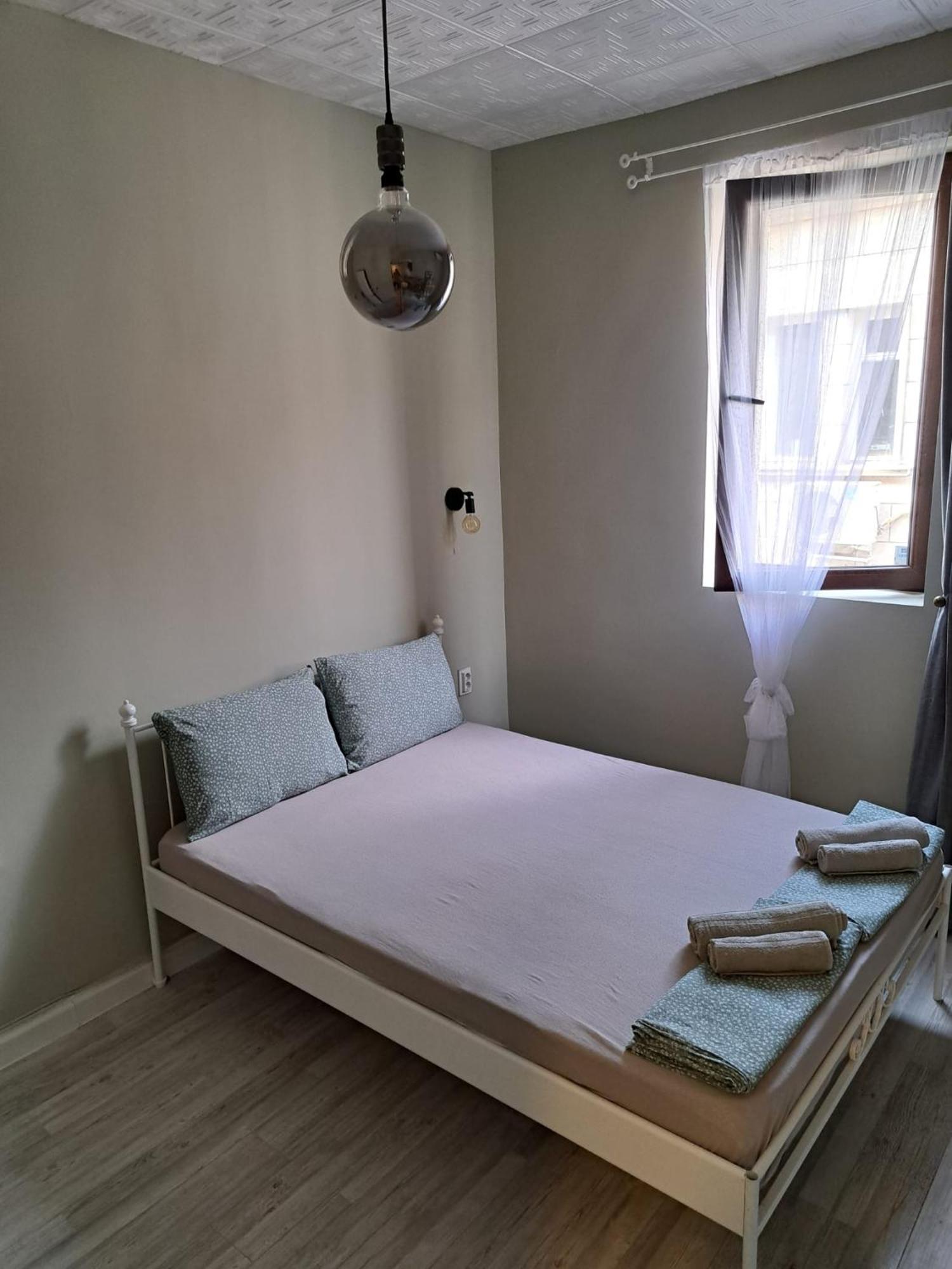 Downtown - Han Teo Suites - Center Plovdiv - Kapana Art District ภายนอก รูปภาพ