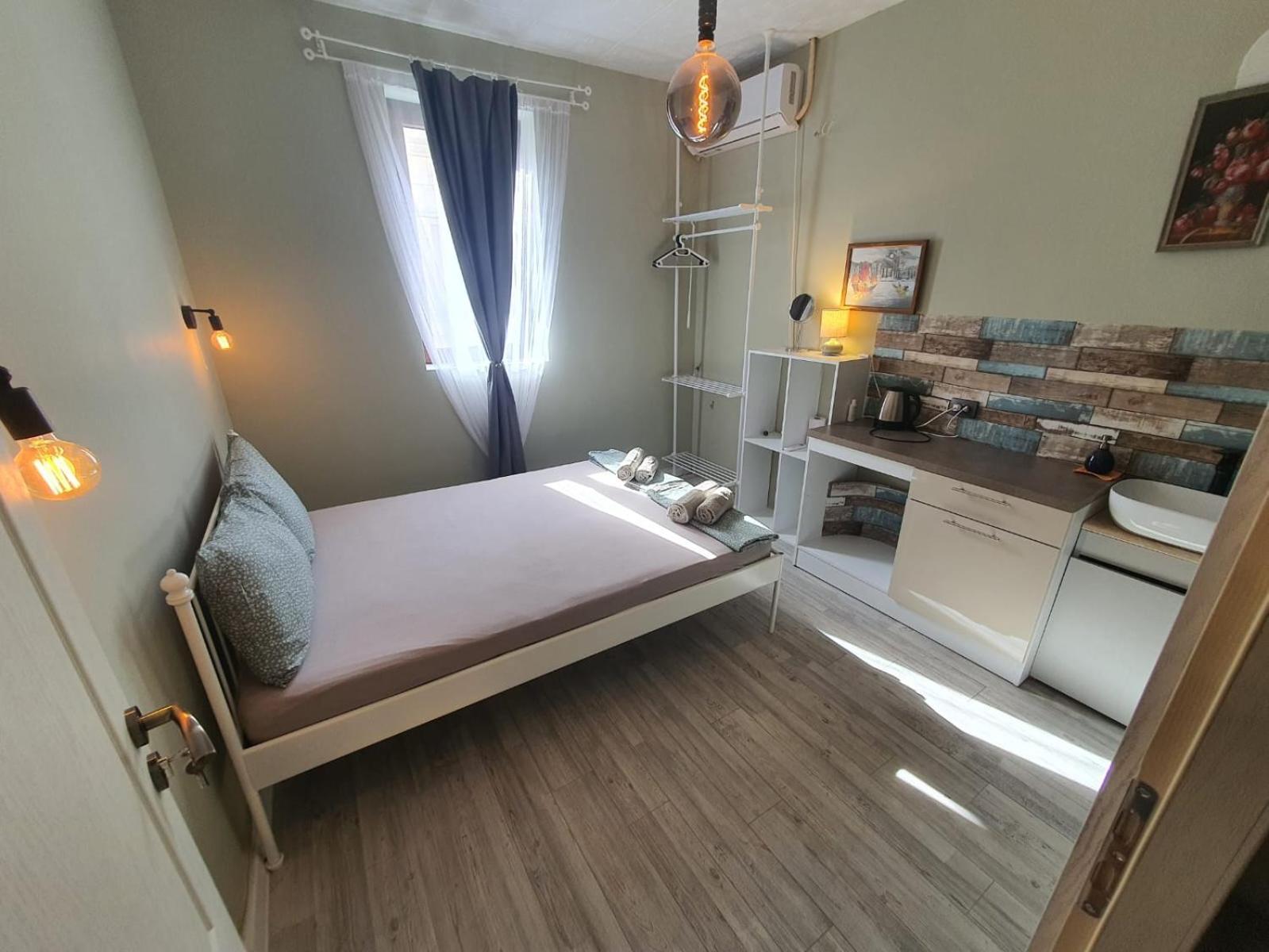 Downtown - Han Teo Suites - Center Plovdiv - Kapana Art District ภายนอก รูปภาพ